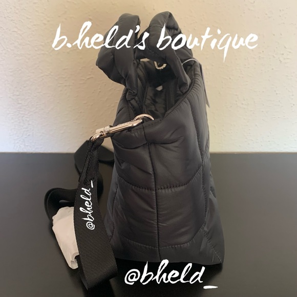 lululemon Quilted Grid Crossbody Bag in Black Neutral 5L Vol. Brand New NWT - Picture 5 of 16